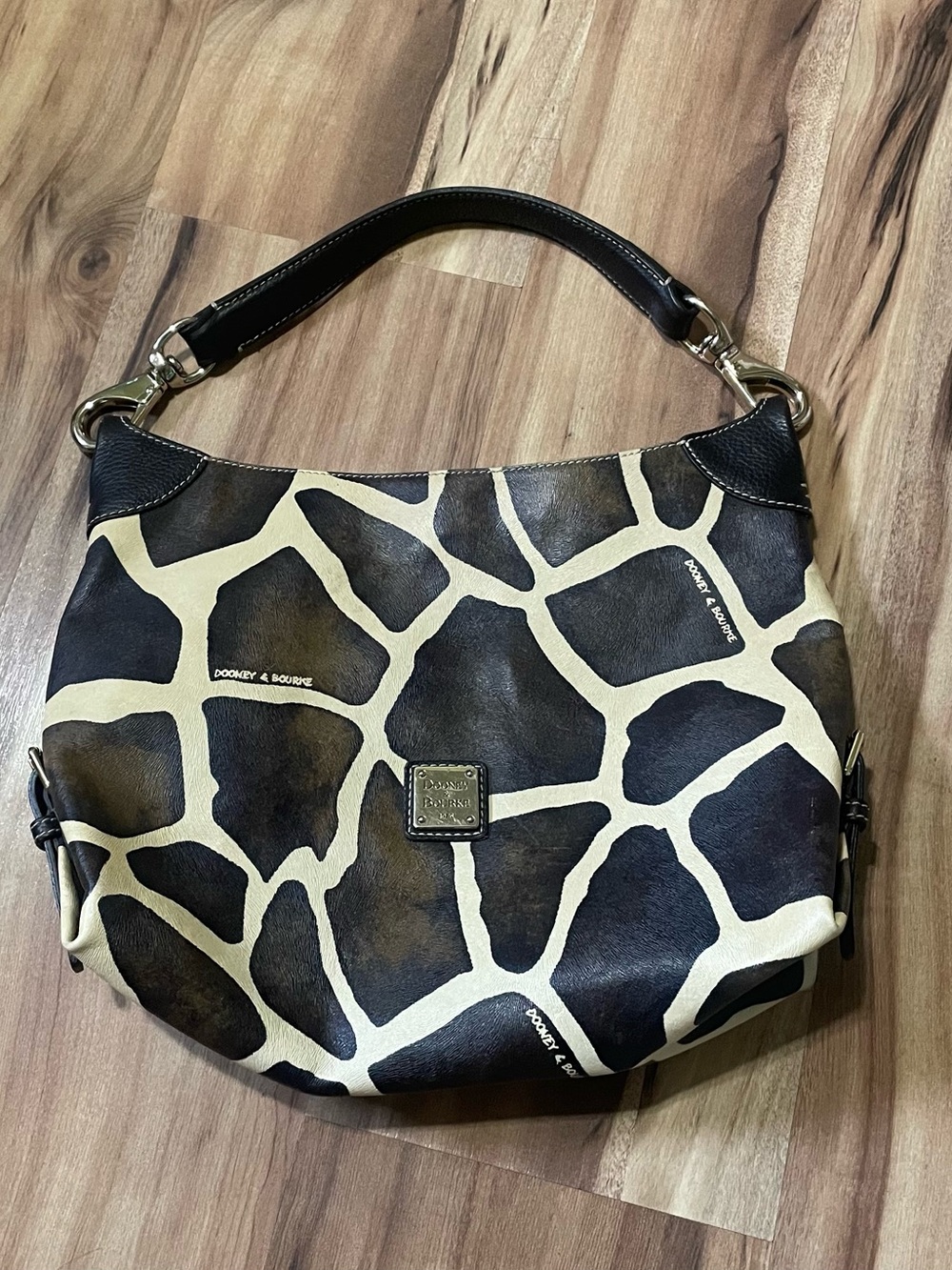 Dooney & Bourke Giraffe Print Leather Hobo Shoulder Bag Handbag - Picture 2 of 13